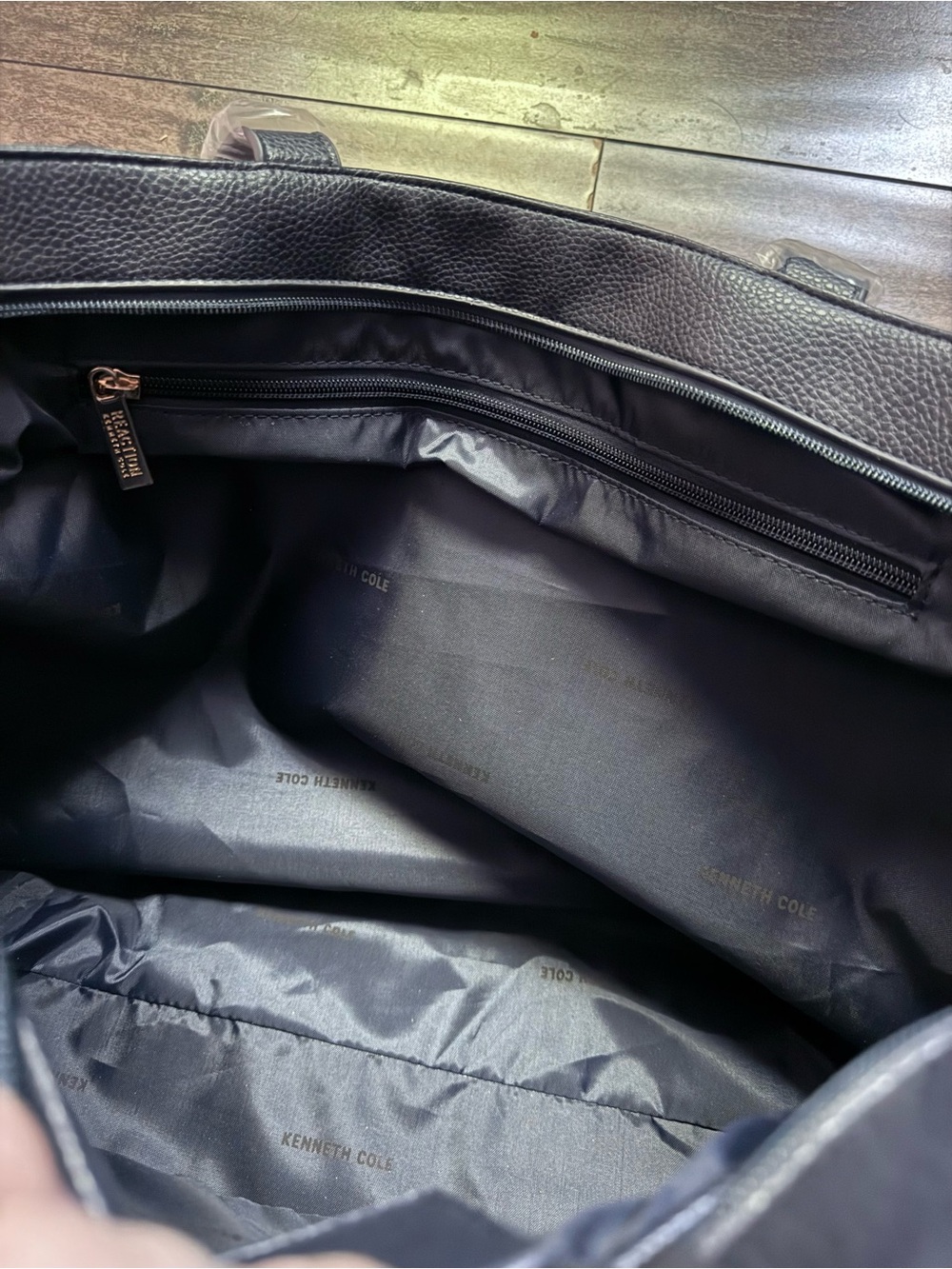 Kenneth Cole Reaction Computer Pebbled Tote - Picture 7 of 10